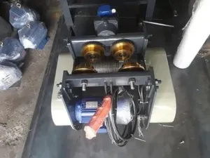 Electric Wire Rope <b>Hoist</b> 2 Tons 380V 1.5kW Blue Motor IP54 Protection Industrial Use - Product Image 1