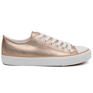 Vente <span class=keywords><strong>en</strong></span> gros de baskets pour femmes avec logo personnalisé chaussures de tennis basses <span class=keywords><strong>en</strong></span> <span class=keywords><strong>cuir</strong></span> blanc avec design de sport chaud pour l'hiver et le printemps - Product Image 3