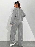 Ensemble de survêtement décontracté et ample pour femme grande taille XL, avec veste zippée et pantalon de survêtement évasé, idéal pour l'automne et les loisirs