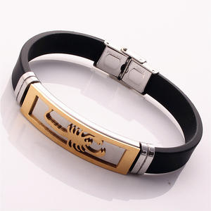 Brazalete de silicona caliente para joyería, brazalete para hombre, pulsera <span class=keywords><strong>masculina</strong></span> de escorpión de acero inoxidable resistente al agua de individualidad de alta calidad - Product Image 2