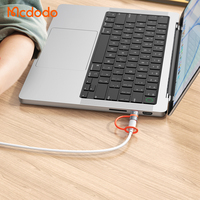 Adaptateur Mcdodo 553/051 L vers USB-C PD36W, adaptateur de charge rapide, alimentation et transfert de données pour iPhone 15 et appareils USB-C