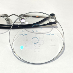 Danyang <span class=keywords><strong>prix</strong></span> bon marché 1.61 HMC lentilles optiques progressives lentille <span class=keywords><strong>de</strong></span> <span class=keywords><strong>lunettes</strong></span> <span class=keywords><strong>de</strong></span> coupe bleue - Product Image 3