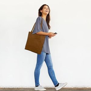 Bolso Tote de Pana Marrón de Gran Capacidad para Mujer con Cremallera y Bolsillo Interior, Ideal para Compras, Trabajo y Camping - Product Image 6