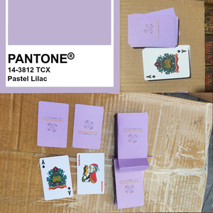 Cartes de poker <span class=keywords><strong>en</strong></span> plastique personnalisées de haute qualité, lavables, revêtues de plastique, impression de cartes de jeu <span class=keywords><strong>en</strong></span> feuille d'or PVC - Product Image 6