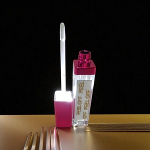 Brillo Labial LED de 9 ml con Tapa de Rosca de Plástico, Color Personalizable, Cosmético - Product Image 4