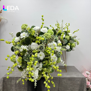 Bola de Flores Artificiales de Seda de Alta Calidad Hecha a Mano por LEDA, 60 cm, Decoración para Centros de Mesa de Boda y Eventos - Product Image 3