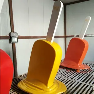 Gran Escultura de Camión de Helados de Fibra de Vidrio Personalizada con Diseño de <span class=keywords><strong>Helado</strong></span> Derretido <span class=keywords><strong>y</strong></span> Resina - Product Image 2