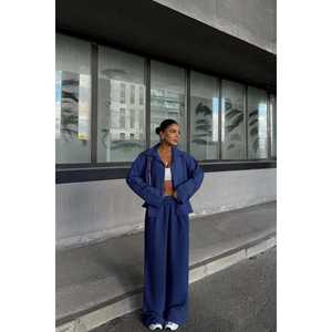 Conjunto de Traje de Pantalón Azul Marino para Mujer - Product Image 2