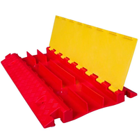 Rampe de protection de câbles robuste à 3-5 canaux, rouge et jaune, avec couvercle articulé