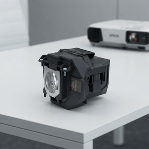 Lampe de projecteur ELPLP96/ V13H010L96 pour <span class=keywords><strong>EPSON</strong></span> EB-X41 EB-X05 EB-W41 EB-U05 EB-S41 EB-S05 EH-TW650 EH-TW5650 EB-W42 EB-W05 EH-TW610 - Product Image 1