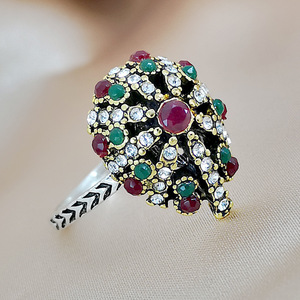 Anello retrò turco con pietre bicolore, gioiello classico da donna per l'uso quotidiano - Product Image 6