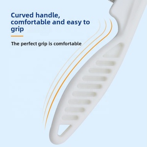 Peine para Pulgas de Acero Inoxidable con Dientes Finos, Herramienta de Aseo para Eliminar <span class=keywords><strong>Piojos</strong></span> en Mascotas Pequeñas - Product Image 6