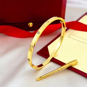 Brazalete de Moda de Alta Gama, Diseño Vintage, Chapado en Oro Rosa de 18K, Acero Inoxidable, Cierre de Rosca Seguro, Hecho en China - Product Image 1