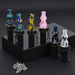 Boquilla de resina premium para hookah con cadena metálica, accesorio portátil para shisha. - Product Image 1