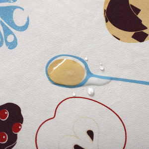 Nappe en vinyle PEVA polyester imperméable gaufrée 52 * 70 pouces, motif mignon imprimé gris, pour usage domestique - Product Image 4