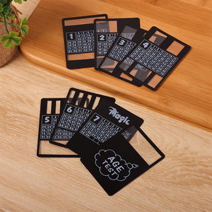 Age Perspective Card Tours <span class=keywords><strong>de</strong></span> <span class=keywords><strong>magie</strong></span> Prédire l'âge <span class=keywords><strong>de</strong></span> l'étranger Gimmick Marqué Close Up Props - Product Image 1