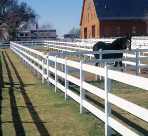 Poste de Pvc y valla de caballo de riel para <span class=keywords><strong>estad</strong></span>ías ecuestres tradicionales Cerca de caballo de alambre revestido negro - Product Image 1