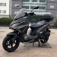 Vitesse maximale 95 km/h 150CC grande puissance scooter à essence 1 cylindre 4 temps moteur de refroidissement par air avec frein à disque/tambour