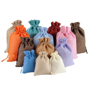 Sac de rangement vintage en lin avec cordon de serrage, imprimé et personnalisable, idéal pour les cadeaux et bonbons lors de mariages et fêtes - Product Image 1