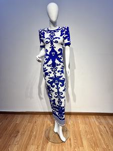 <span class=keywords><strong>Robe</strong></span> longue <span class=keywords><strong>moulante</strong></span> à manches courtes pour femme, imprimé bleu et blanc en porcelaine, élégante <span class=keywords><strong>robe</strong></span> <span class=keywords><strong>de</strong></span> <span class=keywords><strong>soirée</strong></span> pour célébrités - Product Image 3