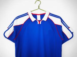 Camiseta de Fútbol de Manga Corta Personalizada Premium del Equipo Nacional de Japón, Edición Retro 2000 - Product Image 4