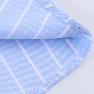 Camisa a Rayas con Mangas Abullonadas Estilo Europeo Primavera 2026 - Blusa con Cuello Oversize, OEM/ODM por Fábrica de Ropa China - Product Image 5