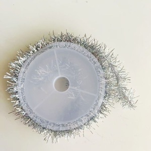 Guirlande <span class=keywords><strong>de</strong></span> Noël en plastique multi-applications, noir, 1 m <span class=keywords><strong>de</strong></span> long, pour décorations <span class=keywords><strong>de</strong></span> fêtes, mariages, respectueuse <span class=keywords><strong>de</strong></span> l'environnement - Product Image 1