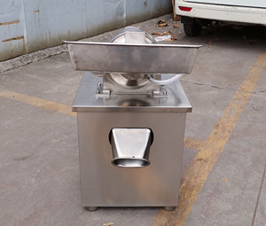 <span class=keywords><strong>Machine</strong></span> à broyer les épices en acier inoxydable 304/316 pour la transformation alimentaire avec moteur, composant principal, haute capacité 50-60 kg/h - Product Image 4