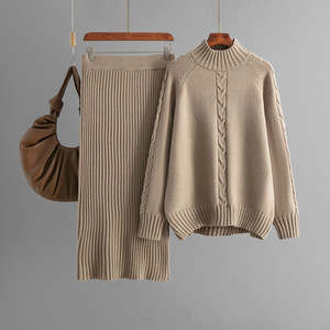 Nuovo Set Invernale da Donna: Maglione <span class=keywords><strong>di</strong></span> Lusso Ampio con Collo Alto a Metà Girocollo, Maniche Lunghe e Gonna a Costine alla Moda - Product Image 3