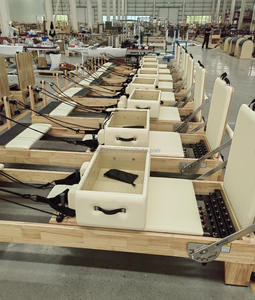 Reformer de Pilates professionnel en chêne, design silencieux et antidérapant, équipement multifonctionnel et durable pour le <span class=keywords><strong>yoga</strong></span>, la remise en forme et les studios <span class=keywords><strong>Alice</strong></span> JM001 - Product Image 2