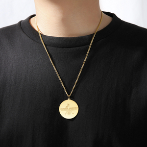 Myshape Vintage Collier Farvahar en acier inoxydable Pendentif zoroastrien Ahura Mazda Bijoux religieux avec chaîne à maillons pour les fêtes - Product Image 4