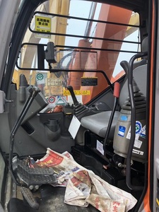 รถขุดฮิตาชิ ZX75 มือสองจากญี่ปุ่น รถขุดฮิตาชิ ZX70 ZX75 มินิเอ็กซ์คาวาเตอร์มือสอง - Product Image 6