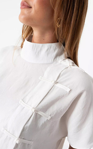 Chemisier Rétro <span class=keywords><strong>Femme</strong></span> 2026 Personnalisé à Col Mandarin et Manches Courtes en Coton Modal avec Boutons Chinois, Hauts Vintage OEM/ODM - Product Image 3