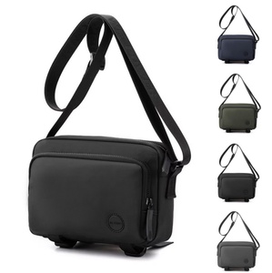 Sac bandoulière léger et imperméable personnalisé <span class=keywords><strong>MKW</strong></span> 6063 – Sac de poitrine décontracté pour homme, sac à bandoulière unisexe tendance pour le quotidien - Product Image 1