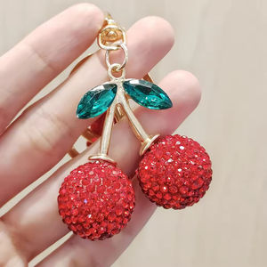 Llavero de Cerezas de Moda, Bonito Llavero con Cristales Brillantes y Doble Cereza, Colgante para Bolso, Accesorios de Joyería - Product Image 3