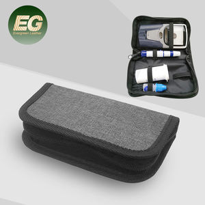 EA481 شعر مستعار صغير متعدد الأغراض للسفر في حالات الطوارئ بسحاب مع مشبك بشعار مخصص حقائب عدة الإسعافات الأولية المقاومة للماء - Product Image 1