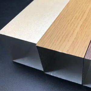 Profilé en aluminium série 6000 à effet 3D grain de bois, <span class=keywords><strong>tube</strong></span> carré, revêtement poudré, pour décoration de fenêtres et de portes - Product Image 4