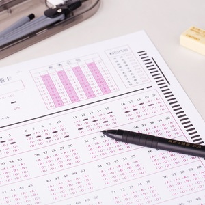 Lápiz mecánico Deli S700 2B para hojas de respuesta, lápiz para exámenes, para pruebas de admisión de secundaria y preparatoria, con clasificación por ordenador. - Product Image 3
