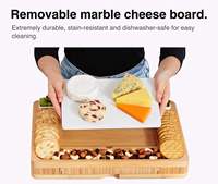 Planche à fromage et charcuterie en bambou durable avec trancheuse à fromage, plateau en marbre pour viande et aliments, ensemble cadeau avec couteau à tiroir coulissant