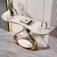 Table console moderne de luxe léger en métal et pierre pour salon, entrée ou séparation, avec design mobile