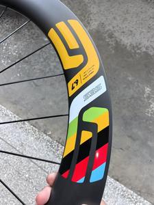 Juego de Ruedas de Fibra de Carbono 700C, Diseño de Llanta Plana, Compatible con PINARELLO, COLNAGO, CANYON, FACTOR, CERVELO, SPECIALIZED, <span class=keywords><strong>TREK</strong></span> - Product Image 4