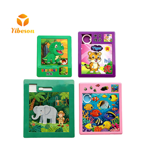 Cadeaux promotionnels personnalisés avec motif imprimé par transfert thermique, mini puzzle coulissant, jouet de puzzle coulissant carré en plastique avec animaux de dessin animé - Product Image 1