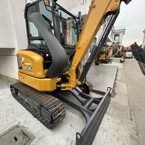 รถขุดขนาดเล็ก XCMG รุ่น XE35U แบบไม่มีส่วนท้าย ขับเคลื่อนด้วยระบบไฮดรอลิก พร้อมบูมหมุนได้ เหมาะสำหรับงานขุดดินในพื้นที่ใต้ดินและงานวิศวกรรมในเขตเมือง - Product Image 4
