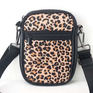 <span class=keywords><strong>HONOUR</strong></span> ME, venta al por mayor, bolso cruzado Universal de neopreno para teléfono móvil, bolso de moda con estampado de leopardo de neopreno, bolso para teléfono móvil - Product Image 5