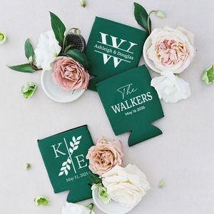 Porta Lattine Personalizzati per Matrimonio Bomboniere Personalizzate Porta Lattine con Monogramma Isolatori per Bevande in Neoprene - Product Image 4