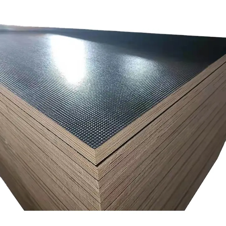 Sistema de encofrado de hormigón de 1220x2440mm Madera contrachapada con revestimiento de película Bp marrón/negro de 18mm