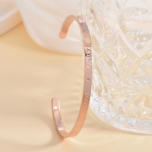 Pulsera de letras de circón en forma de C de acero inoxidable de lujo transfronterizo 4mm brazalete de moda Colorfast stock al por mayor - Product Image 5