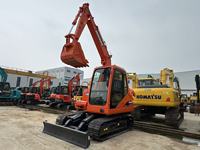 Excavatrice sur chenilles Doosan DH80 d'occasion, mini-pelleuse 8 tonnes d'origine Corée du Sud pour la construction à vendre