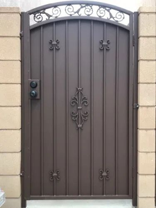 Portail battant traditionnel Qifan en fer noir avec motif festonné décoratif pour usage extérieur - Product Image 2