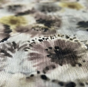 ผ้าวิสโคสเครปพิมพ์ลายดิจิทัลสีเข้มคุณภาพดีเยี่ยม เนื้อผ้านุ่มพลิ้วสวย เหมาะสำหรับใส่ในช่วงฤดูร้อน - Product Image 5